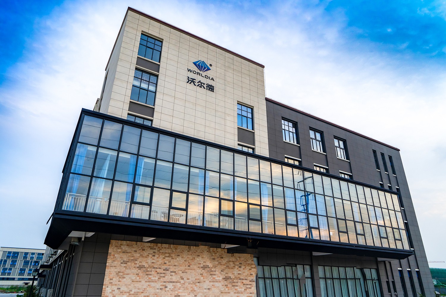 公司形象.jpg 公司形象.jpg